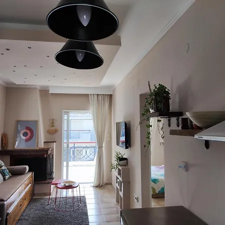 Golden Sky 1 Peraía