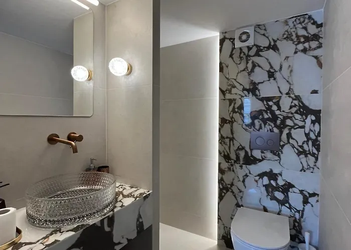 Golden Sky 1 * Peraía